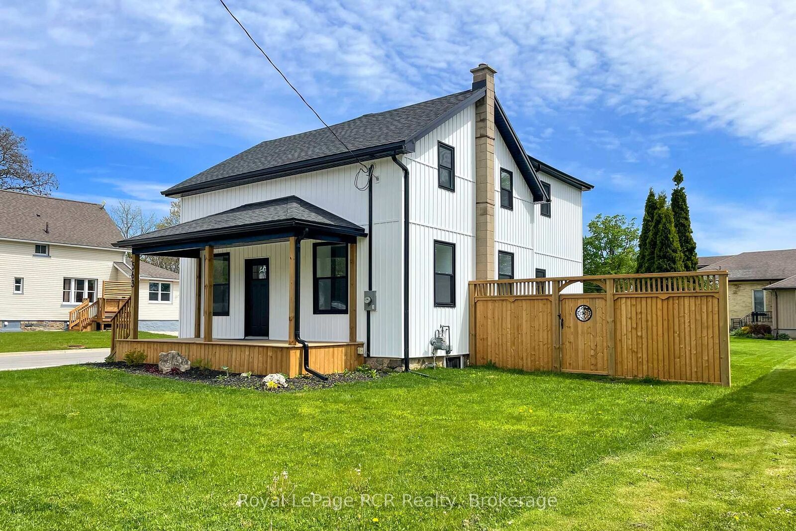 Property Photo: 563 7th Avenue ON N4N 2J8