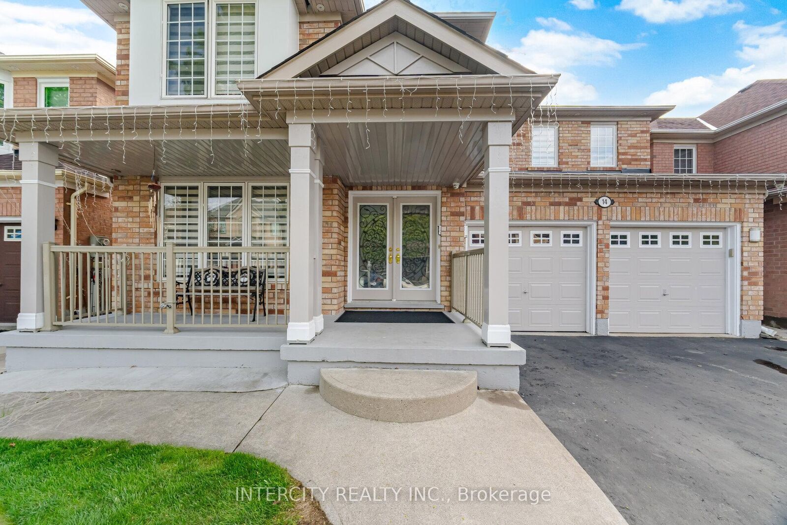 Property Photo:  14 Maldives Crescent  ON L6P 1L5 