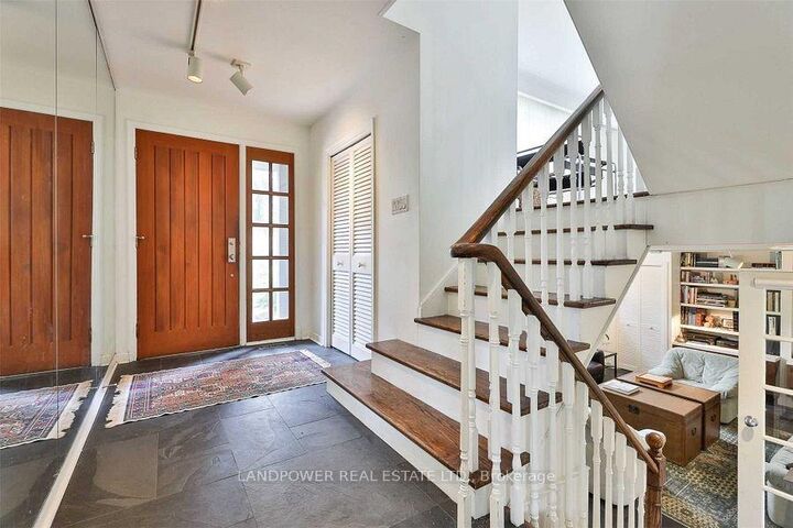 Property Photo:  9 Alderdale Court  ON M3B 2H8 