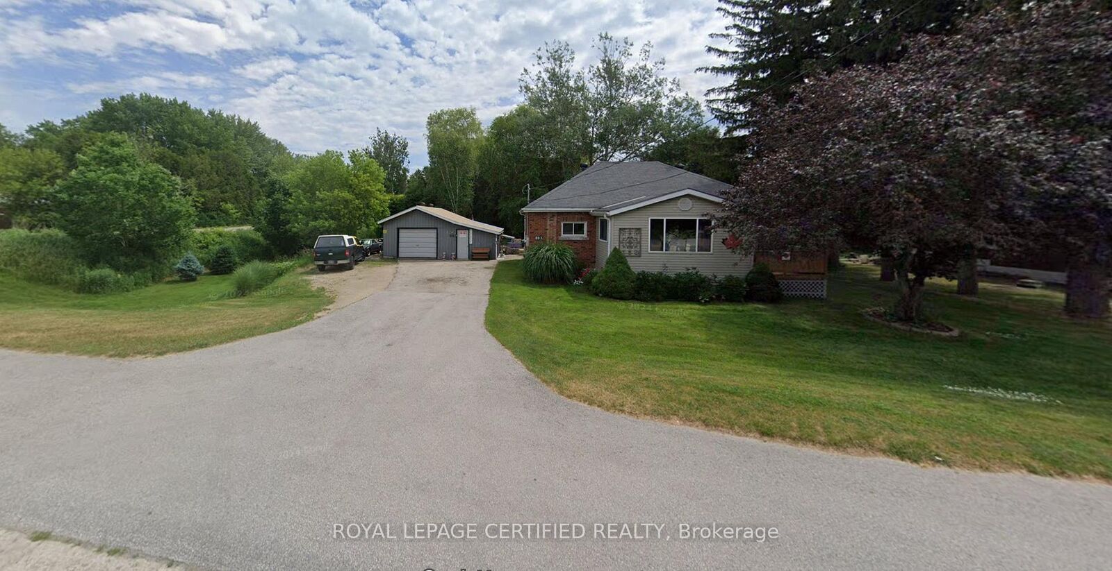Property Photo: 883 7th Avenue ON N4N 2K3