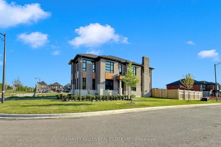 Property Photo: 107 Winthrop Crescent ON L3L 0E5