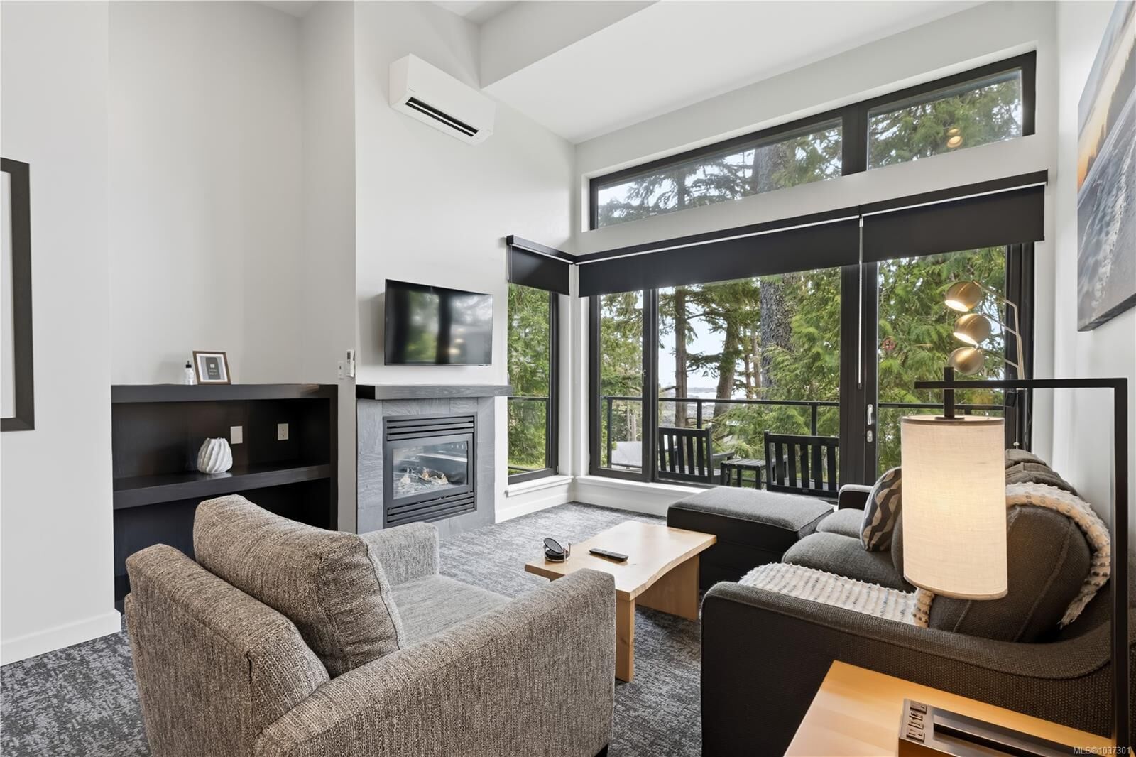 Property Photo: 596 Marine Dr 2003 BC V0R 3A0