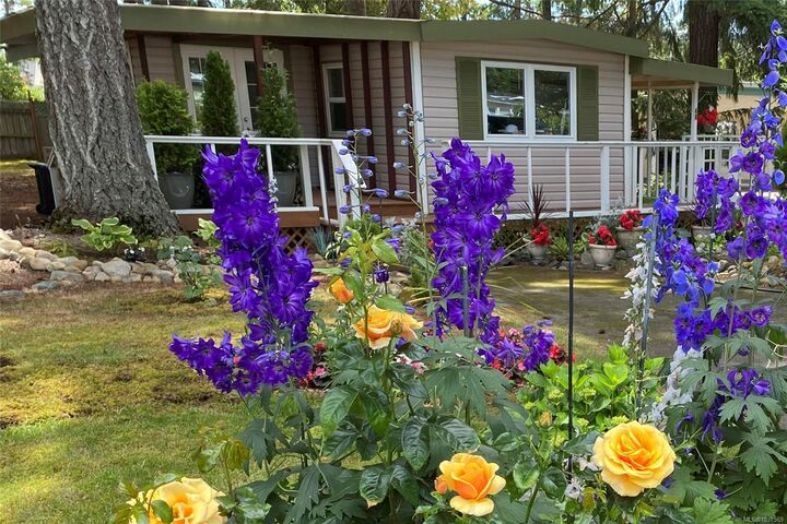 Property Photo:  1247 Arbutus Rd 49  BC V9P 1R3 