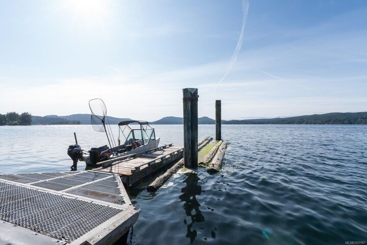 Property Photo: 5957 Sooke Rd BC V9Z 0P7
