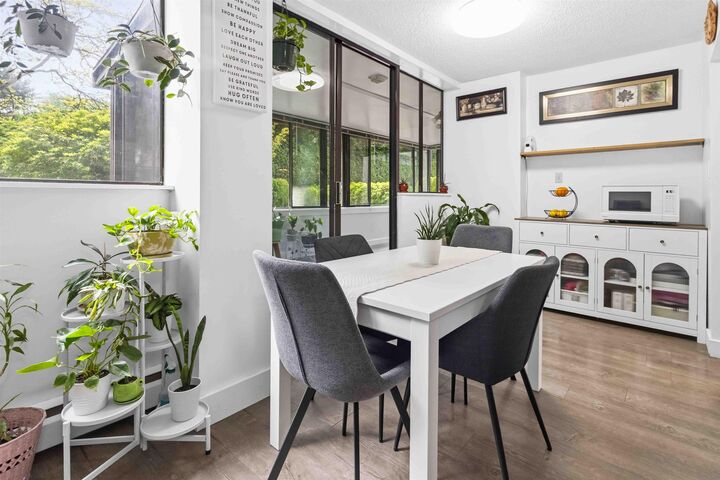 Property Photo:  620 Seventh Avenue 106  BC V3M 5T6 