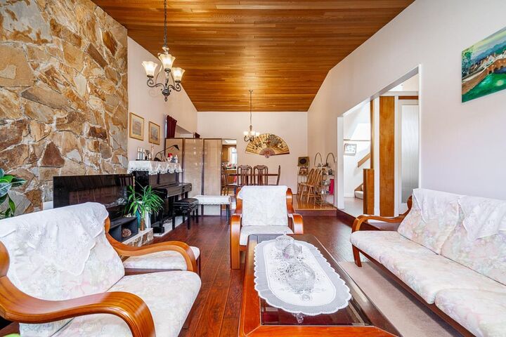 Property Photo: 10764 Fraserglen Drive BC V4N 1Y3