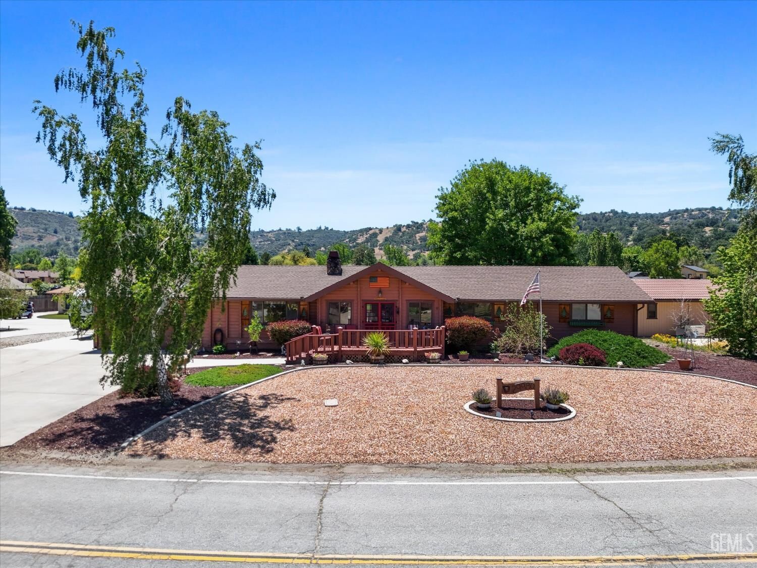 Property Photo: 29980 Pinedale Drive CA 93561