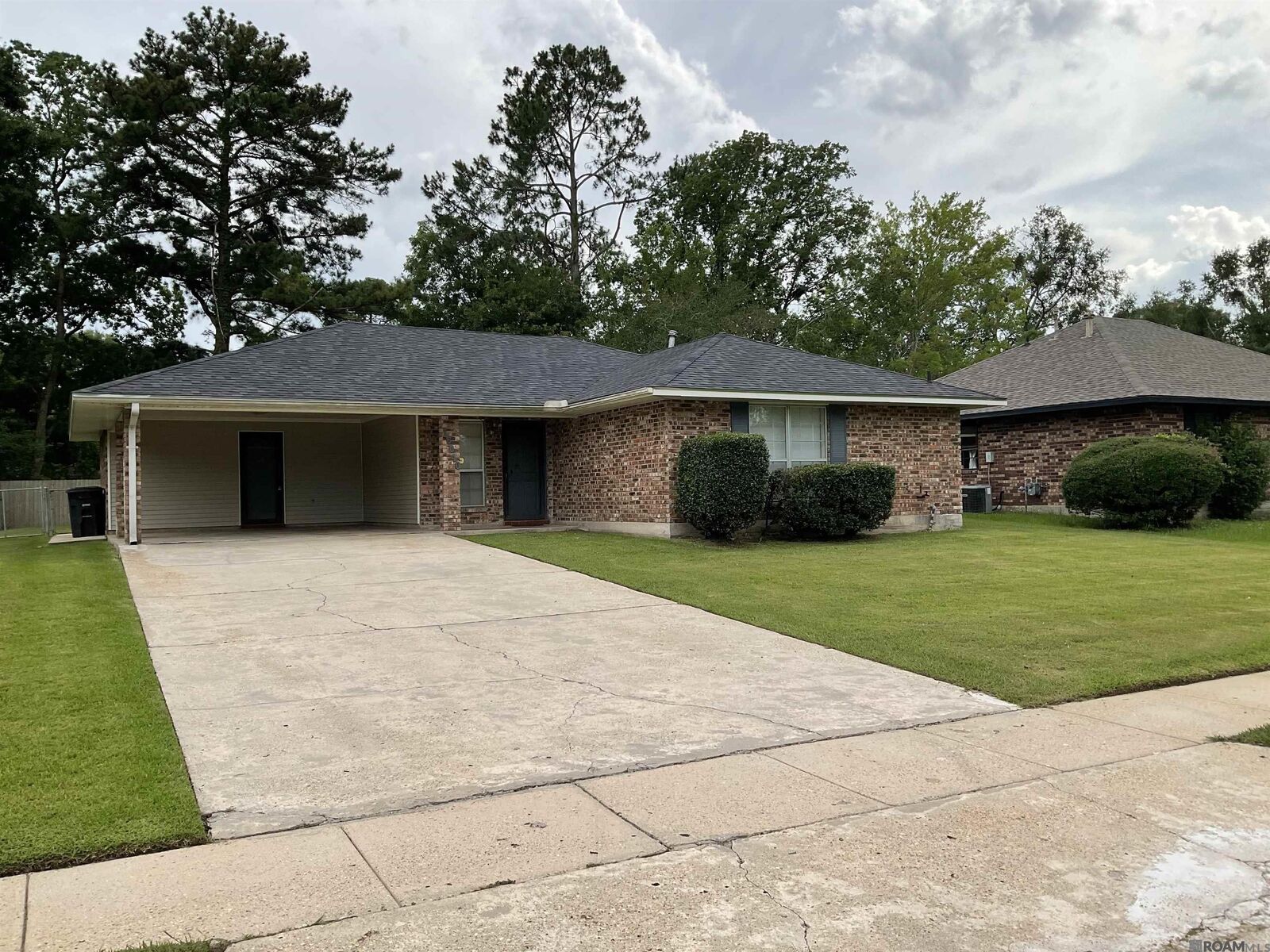 Property Photo: 16040 Morel Ave LA 70817