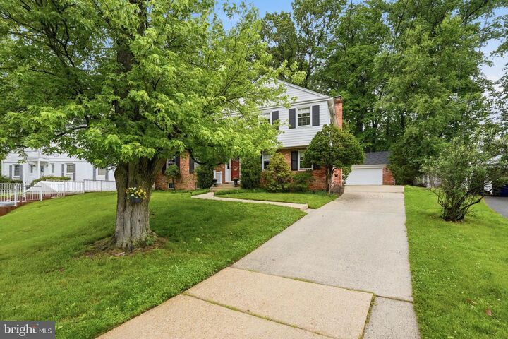 Property Photo:  12112 Whippoorwill Lane  MD 20852 
