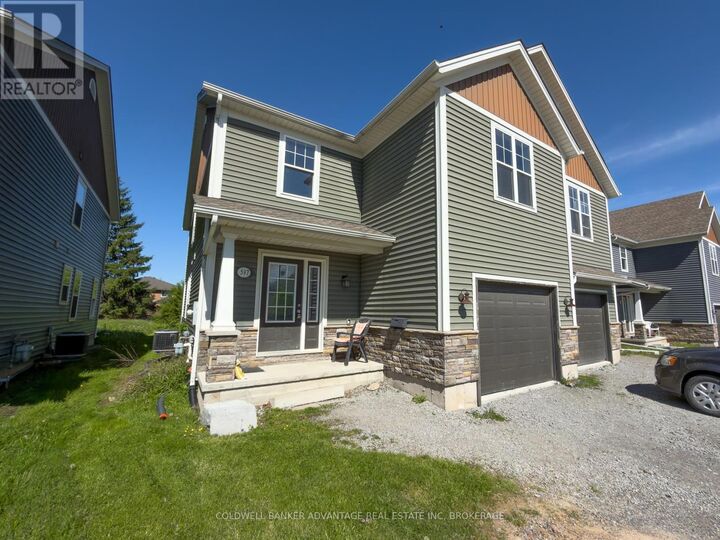 Property Photo:  597 First Avenue  ON L3C 1Z2 