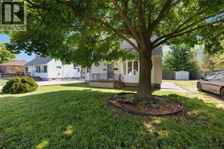 Property Photo:  580 Indian Road North  ON N7T 7G6 