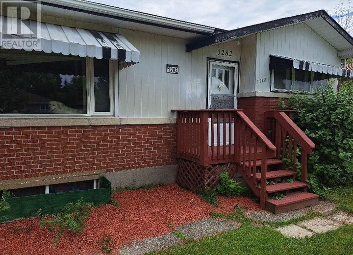 Property Photo:  1282 Lansing Avenue  ON P3A 4C3 