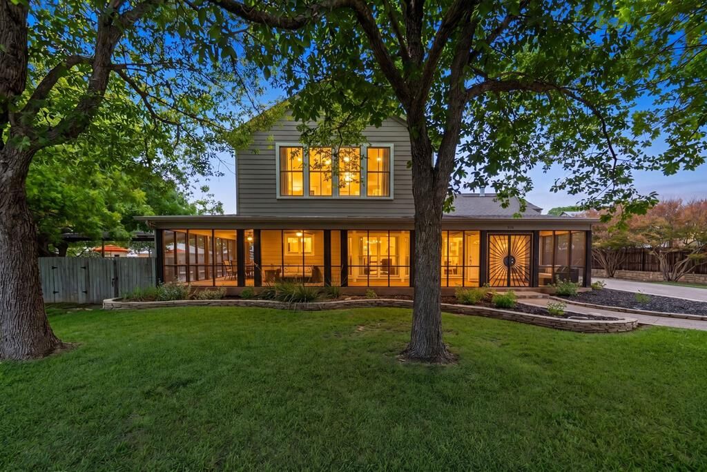 Property Photo:  306 Acorn St  TX 78624 