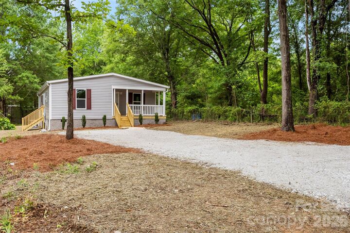 Property Photo: 321 Bell Road NC 28086