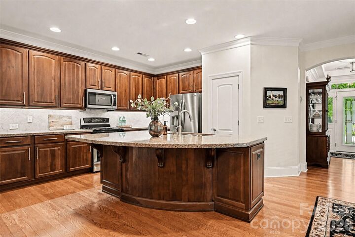 Property Photo:  7929 Honey Fig Road  NC 28277 