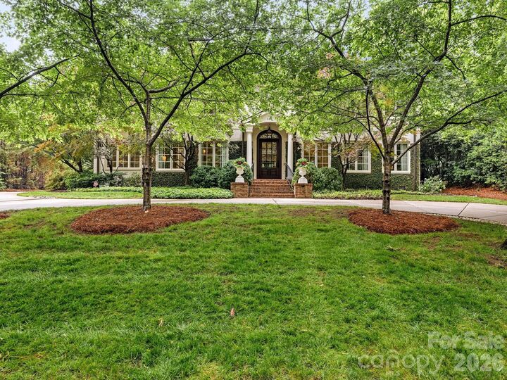 Property Photo: 2946 Wheelock Road NC 28211