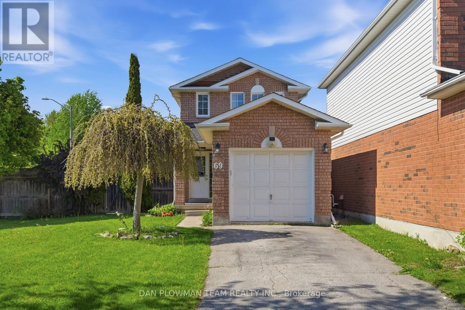 Property Photo:  69 John Walter Crescent  ON L1E 2W7 
