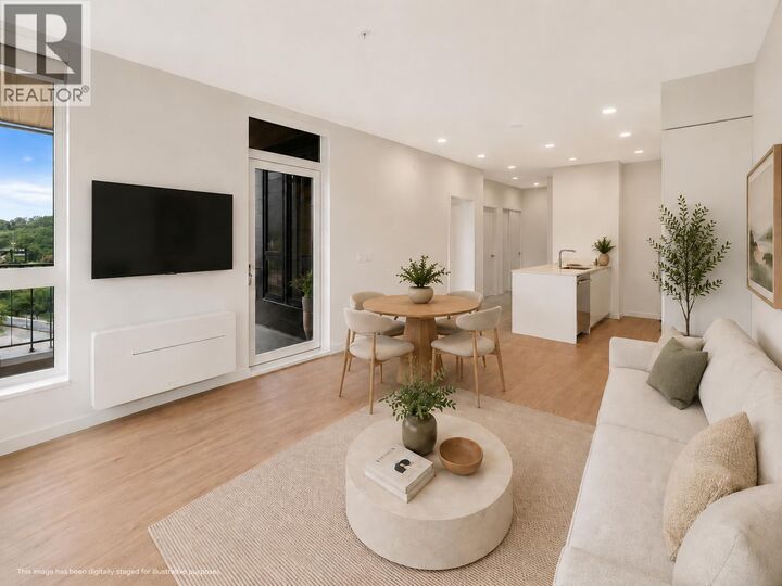 Property Photo:  1500 Scott Crescent 401  BC V8B 1G5 