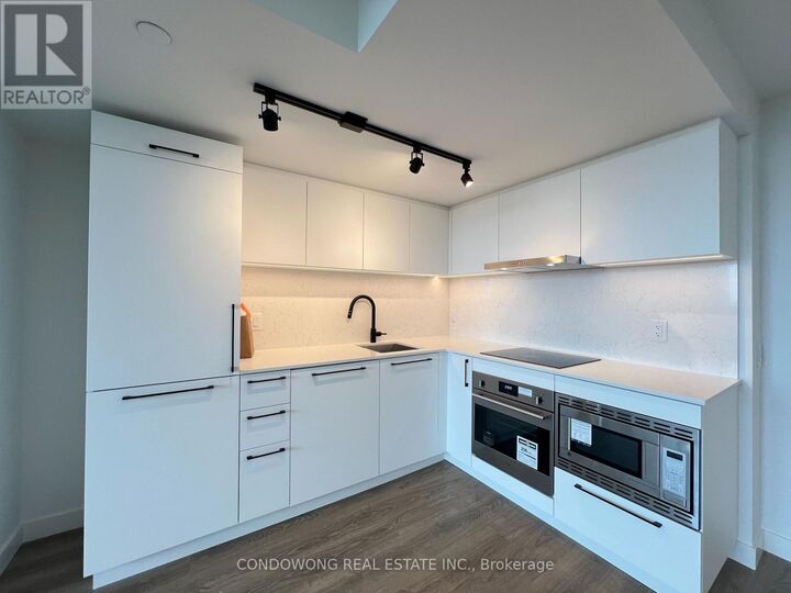 Property Photo:  1050 Eastern Avenue 609  ON M4L 0B7 
