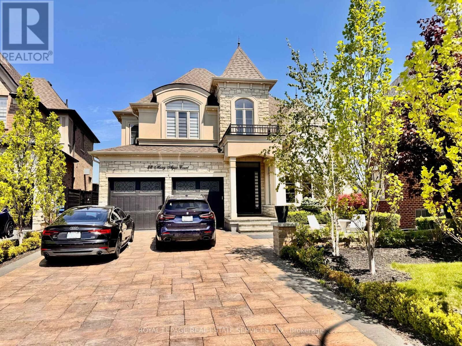 Property Photo:  22 Mary Agar Court  ON L7B 0N8 