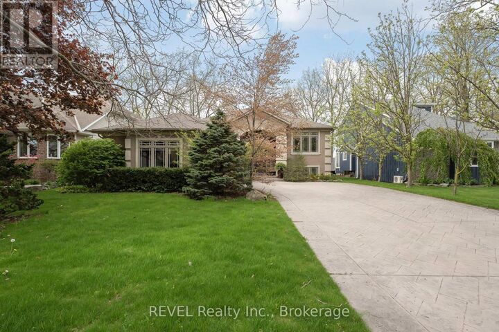 Property Photo:  661 Clarence Street  ON L3K 6B8 