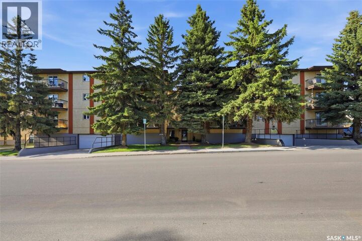 Photo de la propriété: 104 3120 Louise Street SK S7J 3L8