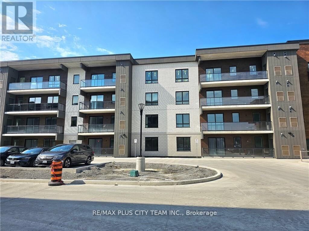 Property Photo:  7549 Kalar Road 208  ON L2H 3W6 