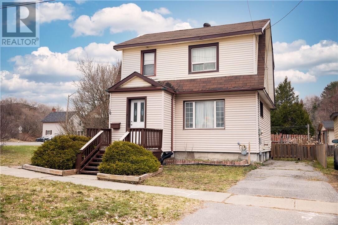 Property Photo:  10 Keziah Court  ON P3B 2T6 