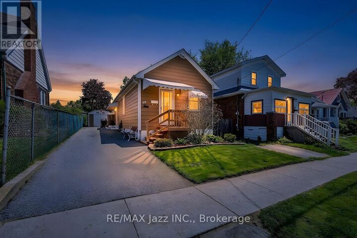 Property Photo:  69 Westmount Street  ON L1J 4X2 