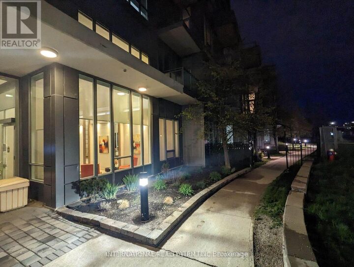 Property Photo:  3525 Kariya Drive 211  ON L5B 0C2 
