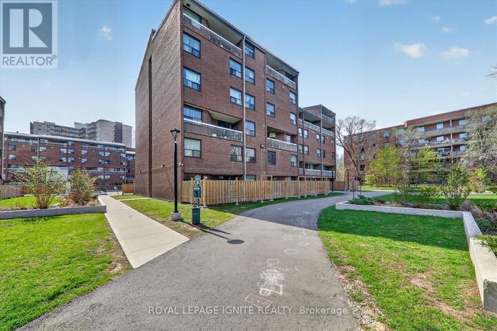 Property Photo: 4064 Lawrence Avenue East 602 ON M1E 4V6