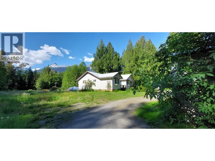 Property Photo:  2250 Mackenzie 20 Highway  BC V0T 1H0 