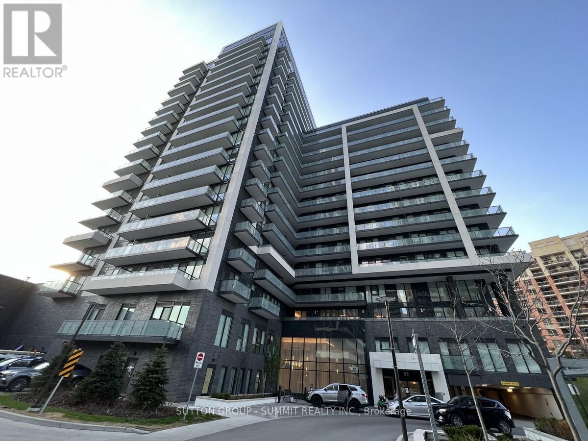 Property Photo:  85 Oneida Crescent 401  ON L4B 0H4 