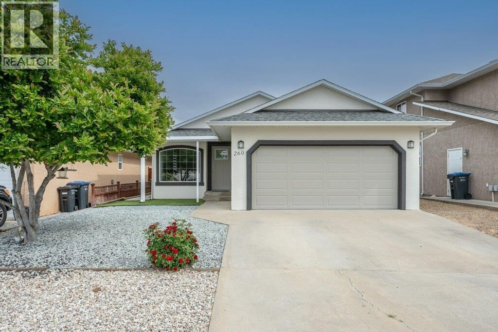 Property Photo: 260 Willows Place BC V0H 1T4
