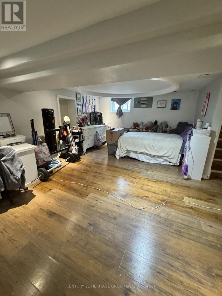 Property Photo:  166 Erindale Avenue Bsmnt  ON L8K 4R4 