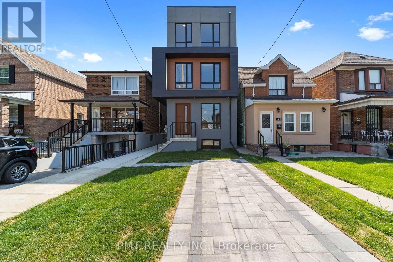 Property Photo:  531 Delaware Avenue North 1fm  ON M6H 2V3 