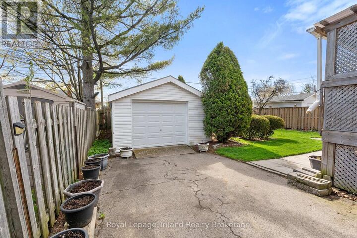 Property Photo: 91 Wise Crescent ON L8T 2L7