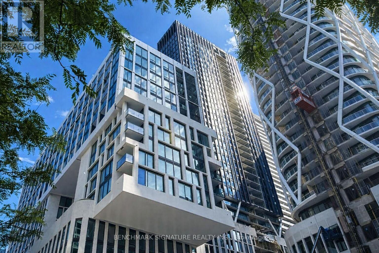 Property Photo: 121 Saint Patrick Street 517 ON M5T 0B8