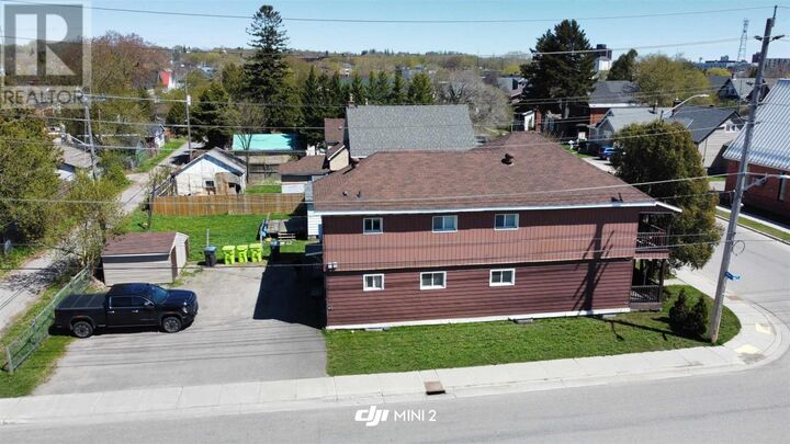 Property Photo:  186 Albert St W  ON P6A 1B4 