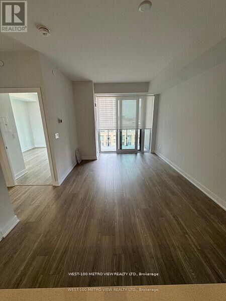 Property Photo: 430 Square One Drive 806 ON L5B 0L6
