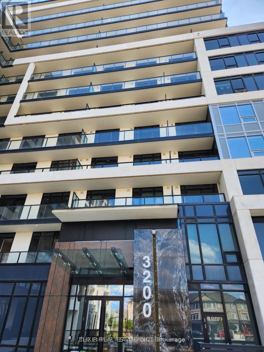 Property Photo: 3200 William Coltson Avenue 319 ON L6H 7W6