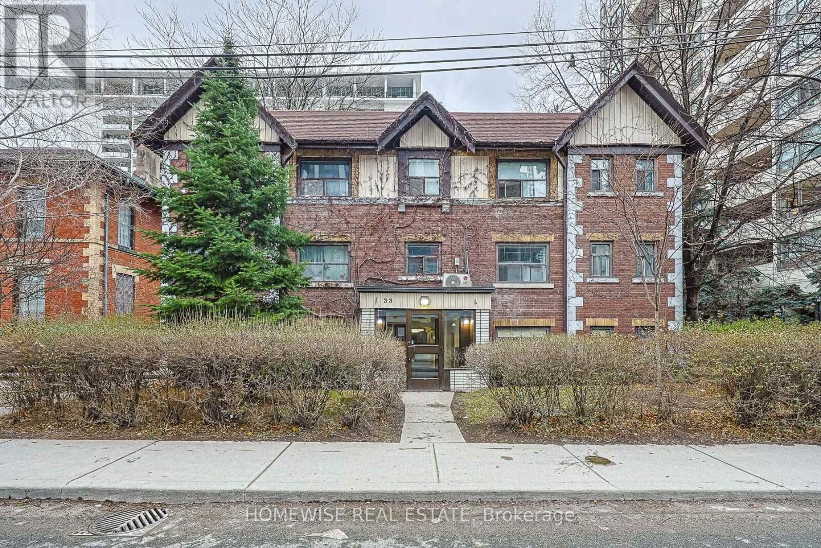 Property Photo:  33 Maitland Street 302  ON M4Y 1C8 