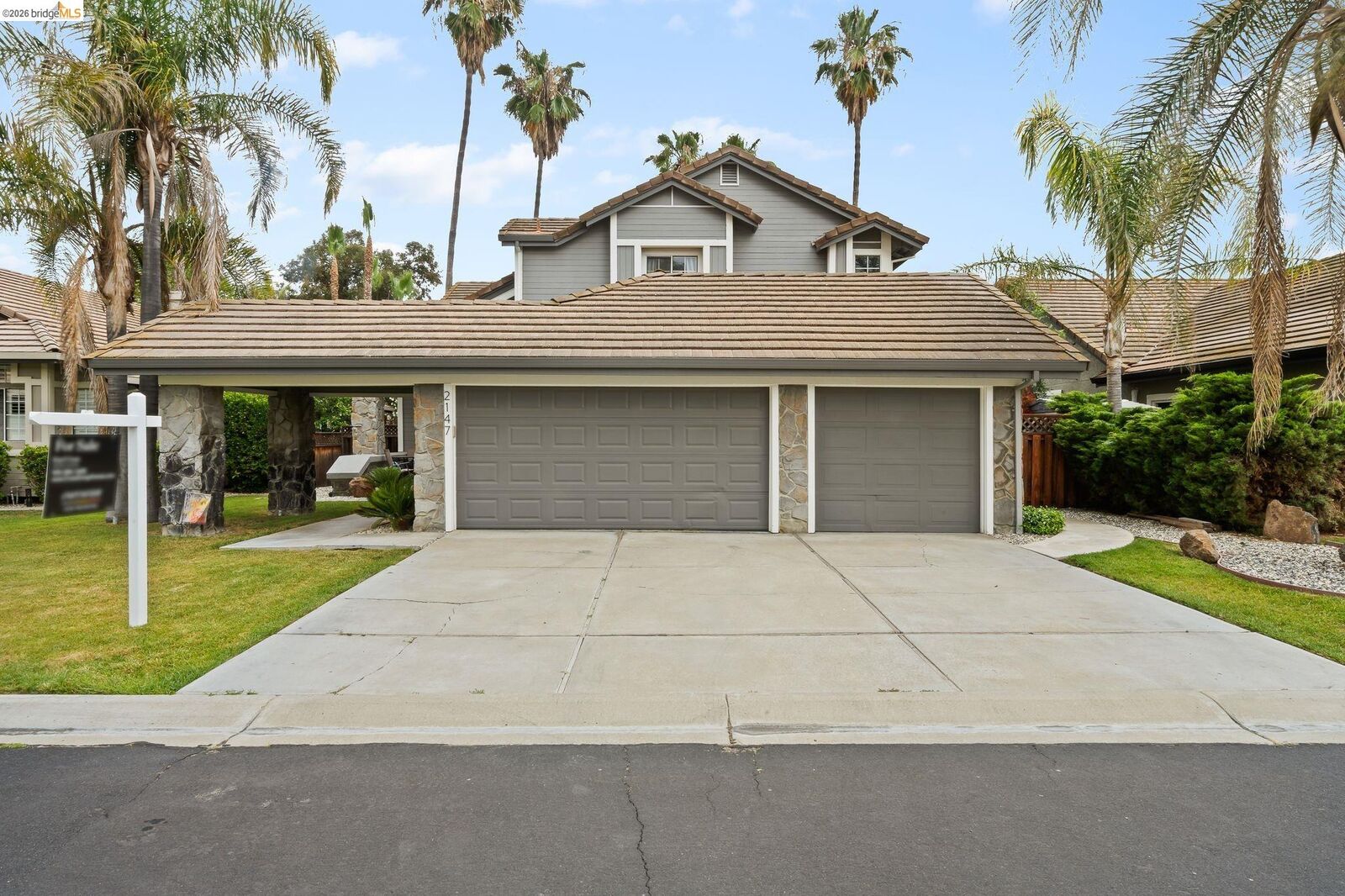 Property Photo: 2147 Saint Andrews Ct CA 94505