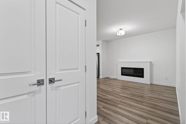 Property Photo: 4853 Alwood Point(E) SW AB T6W 4N1