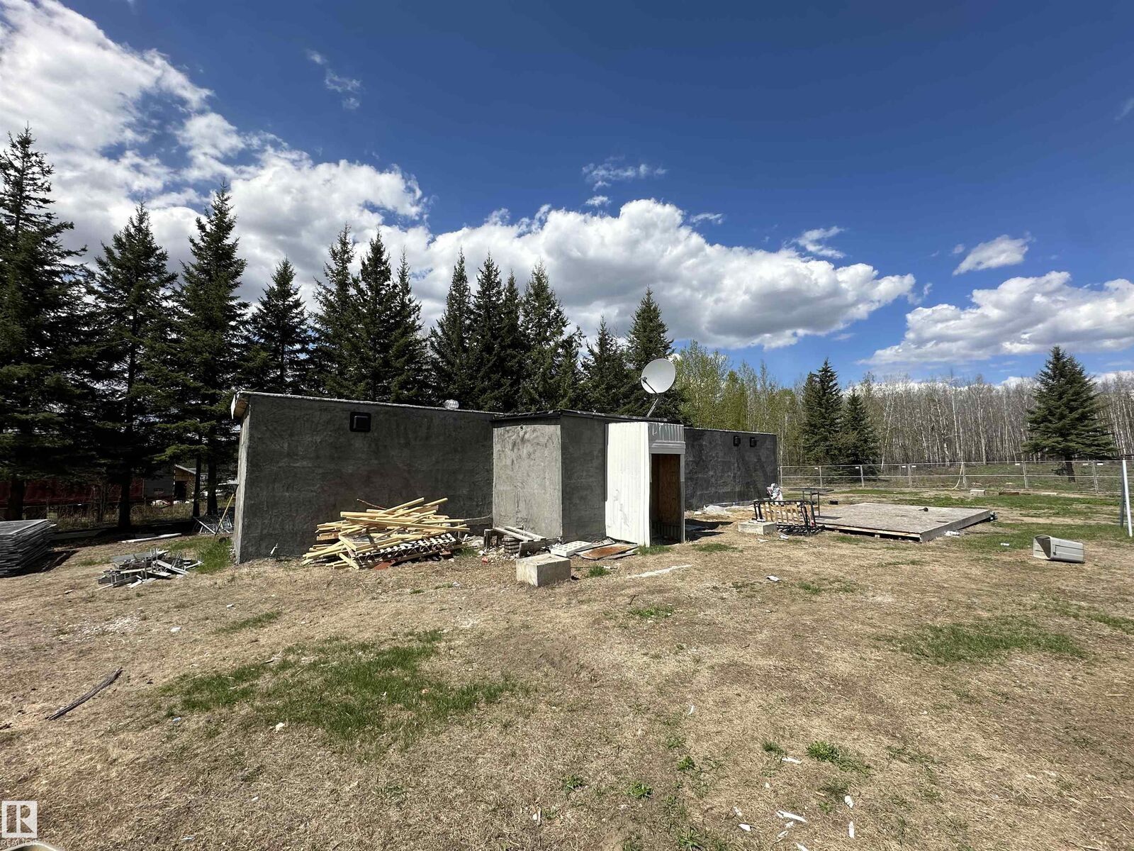 Property Photo:  #41 59419 Rge Rd 240  AB T0G 0P0 