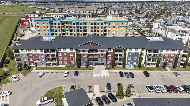 Property Photo: 5810 Mullen Place NW 318 AB T6R 0W2