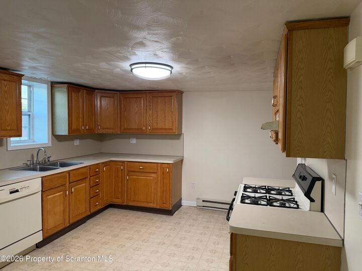 Property Photo:  197 Rear Broad Street 2nd Floor  PA 18640 