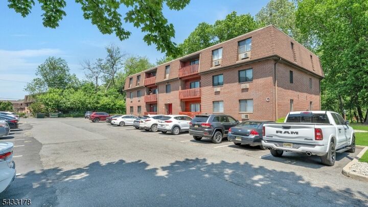 Property Photo:  666 Mill St  NJ 07109 