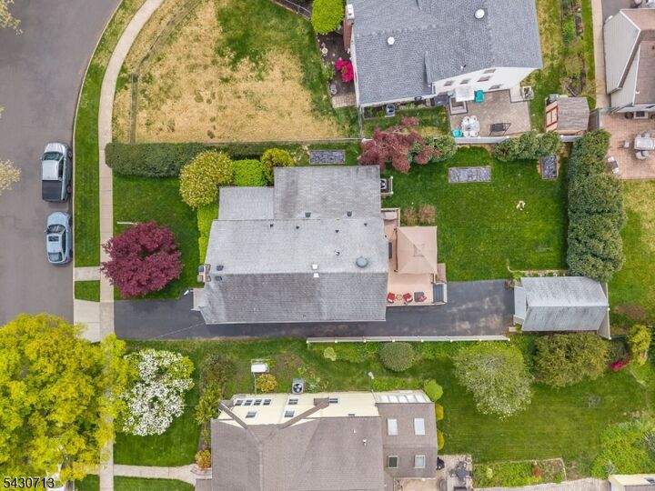 Property Photo:  112 Severin Ct  NJ 07016 