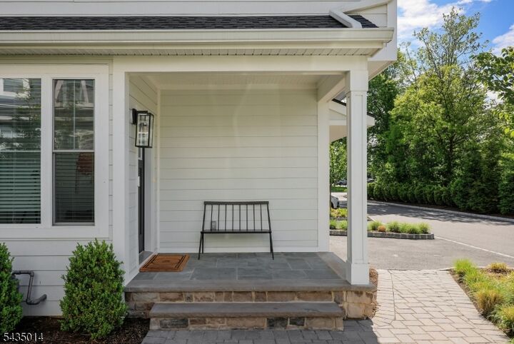 Property Photo:  232 South St, Unit 3  NJ 07974 